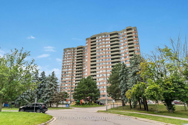 1102 - 30 Thunder Grove