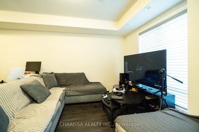 Unit 9 — 30 Liben Way, Toronto - Malvern image-0-3