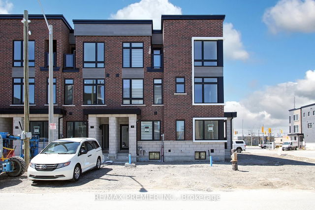 73 Akil Thomas Gardens