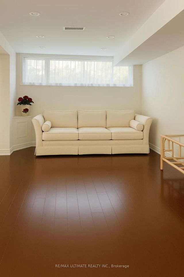 Lower - 95 Porchester Drive