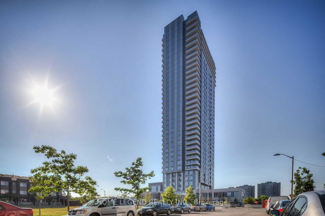 2015 - 275 Village Green Square
