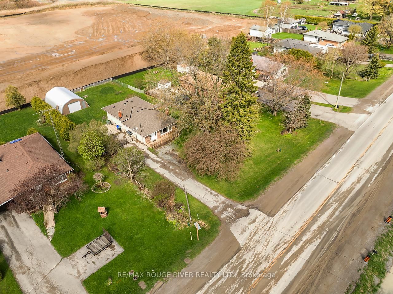 Detached House for sale at 746 Durham Regional  17 Road, Clarington, Newcastle, L1B 1L9 - MLS: E12130467