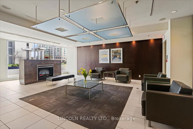 815 - 36 Lee Centre Drive