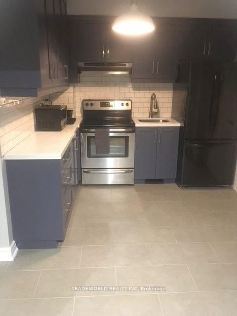 A - 862 Pape Ave, Toronto, M4K 3T8 | Image 2