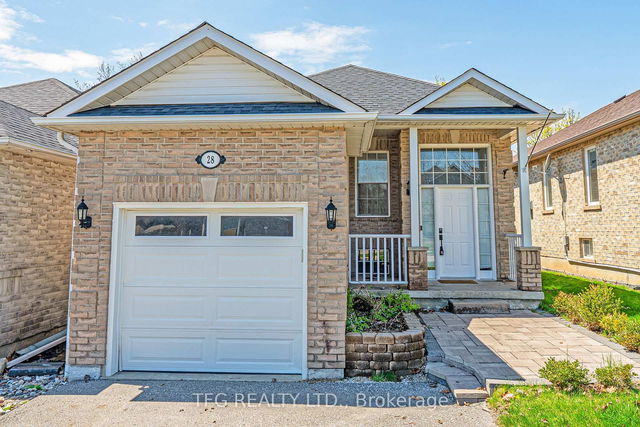 28 Eastfield Crescent