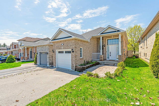 28 Eastfield Crescent