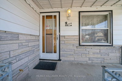 134 Magnolia Ave, Toronto - Kennedy Park image-0-3