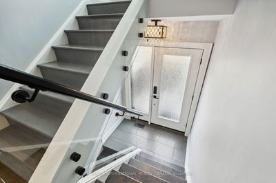 34 Eaton Ave, Toronto - Danforth image-0-4