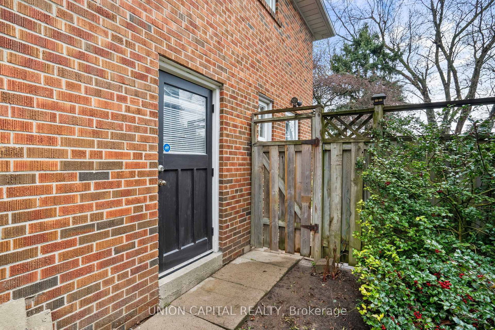 Listing Image 42