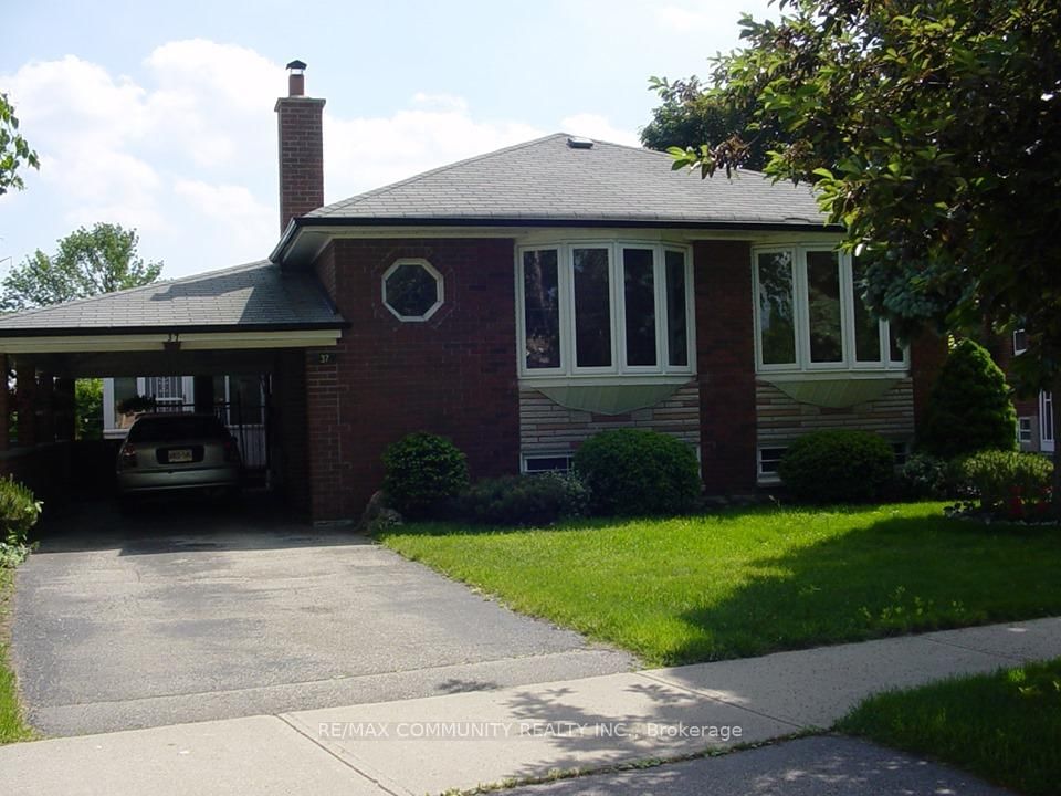 Detached House for lease at 37 Jarwick Drive, Toronto, Bendale, M1H 2H1 - MLS: E12132012