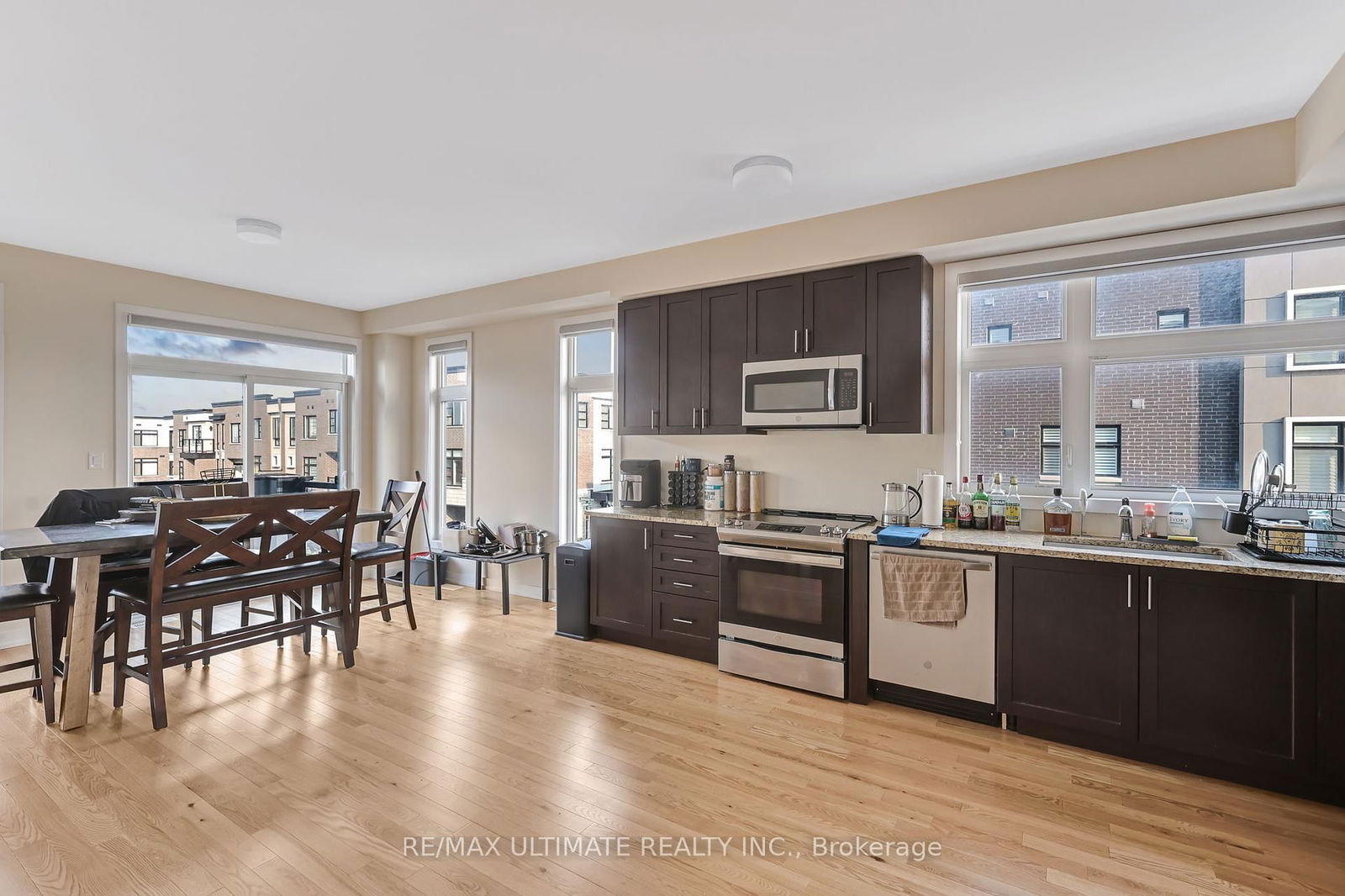 Townhouse for sale at 2632 Castlegate Crossing Drive, Pickering, Duffin Heights, L1X 0H6 - MLS: E12132442