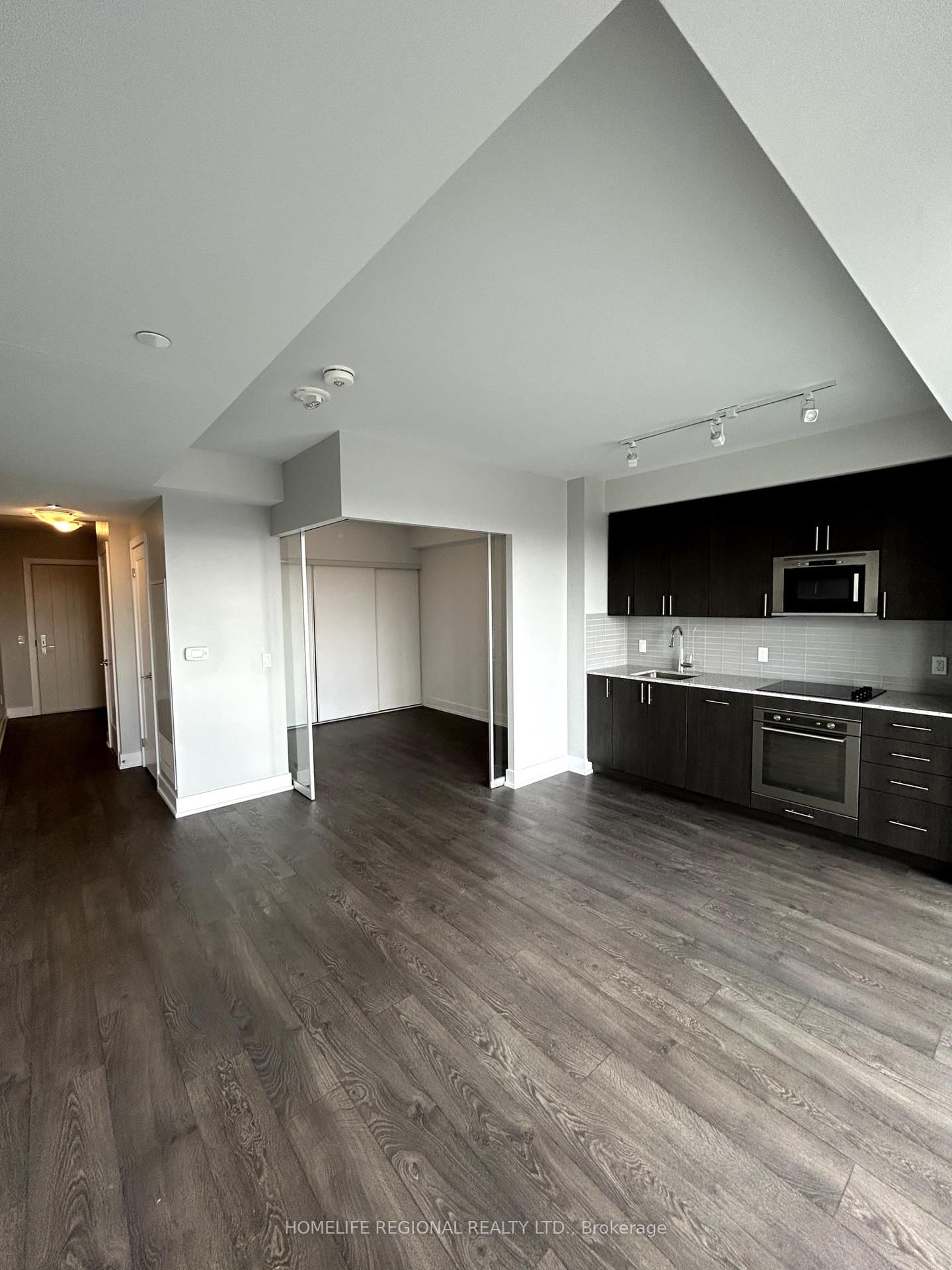 Condo for lease at 302-2550 Simcoe Street, Oshawa, Windfields, L1L 0R5 - MLS: E12132448