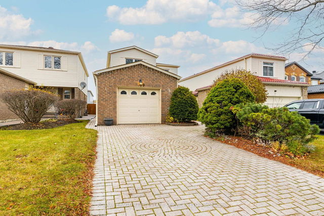 9 Lady Bower Crescent