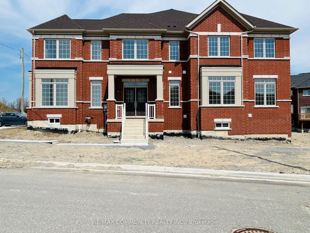 961 Elizabeth Mackenzie Drive