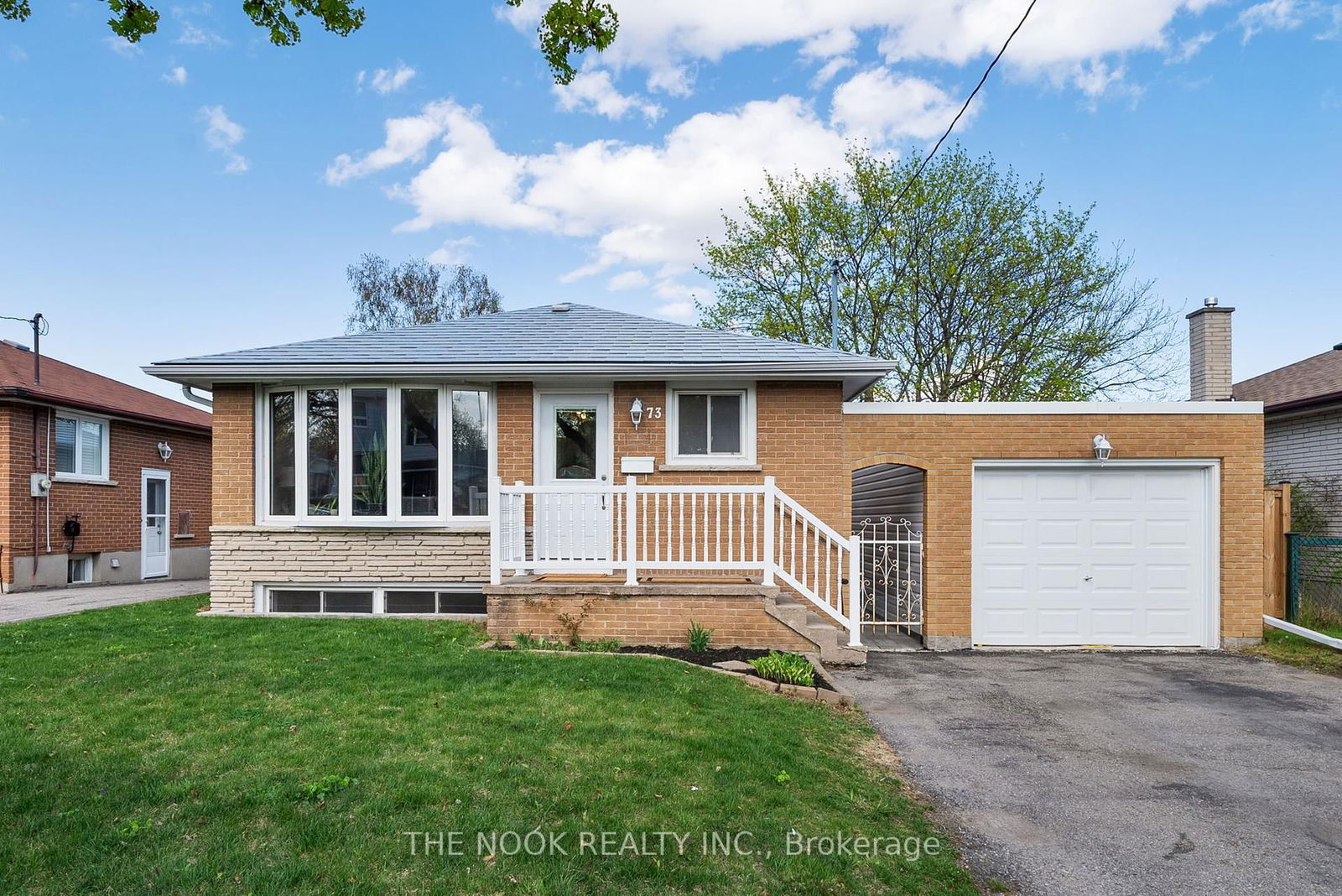 Detached House for sale at 73 Vancouver Court, Oshawa, Vanier, L1J 5X3 - MLS: E12133302
