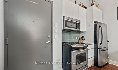 Unit 101 — 323 Kingston Rd, Toronto - The Beaches image-0-4