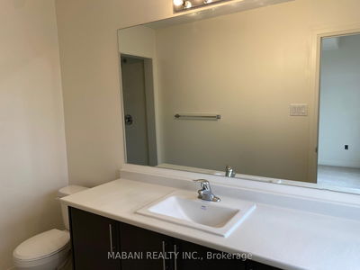 1 King George Way, Clarington - Bowmanville image-0-4
