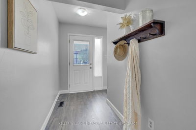 54 Alonna St, Clarington - Bowmanville image-0-2