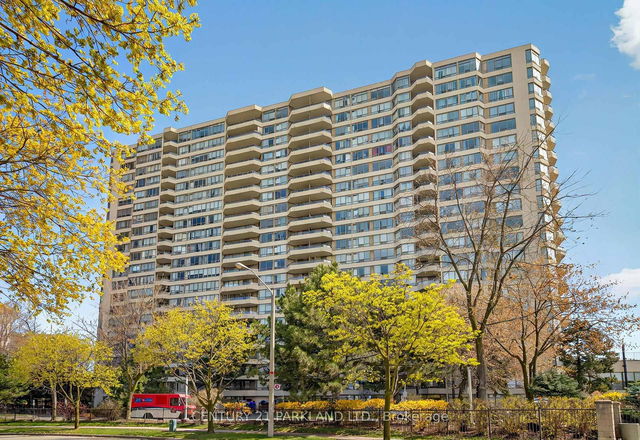 1617 - 5 Greystone Walk Drive