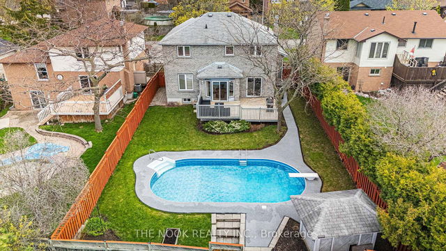 59 Pinedale Crescent