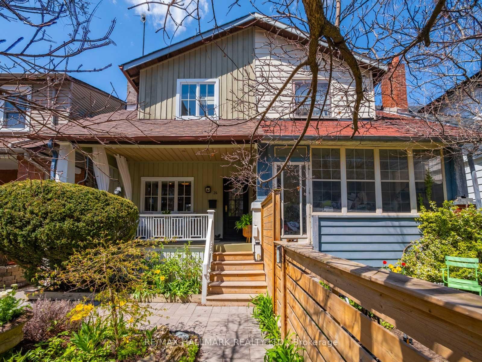 Semi-Detached House for sale at 24 Meadow Avenue, Toronto, Birchcliffe-Cliffside, M1N 1V6 - MLS: E12133836