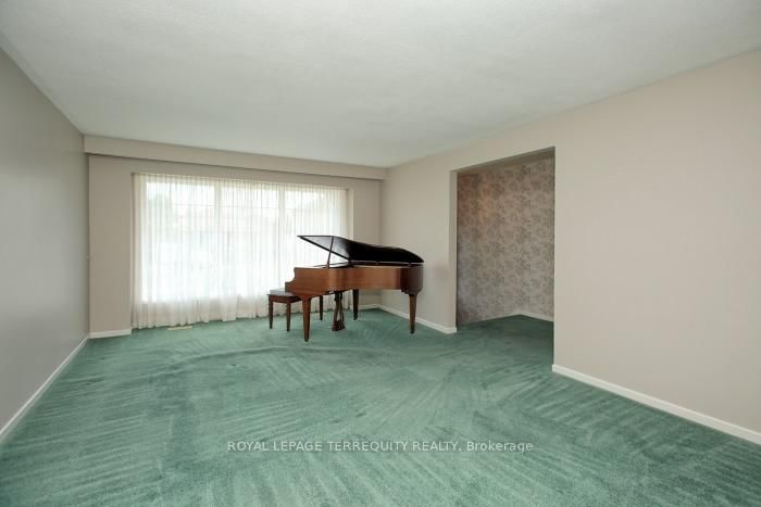 Room2