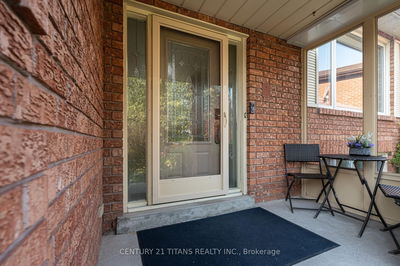71 Kingswood Dr, Clarington - Courtice image-0-3