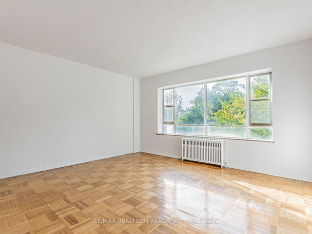 304 - 156 Kingston Road