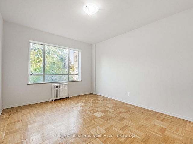 304 - 156 Kingston Road
