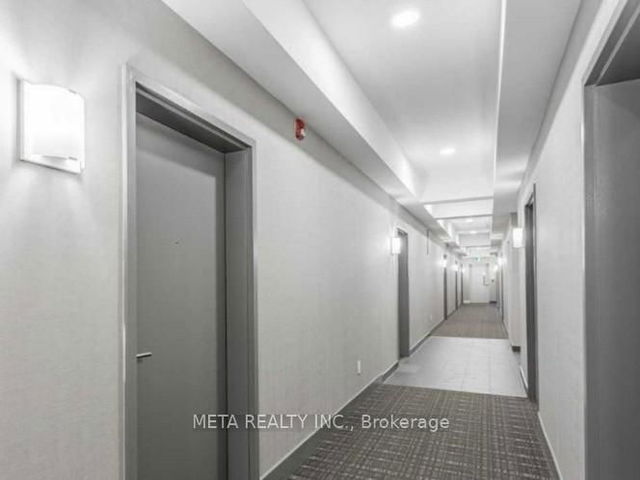 401 - 5131 Sheppard Street