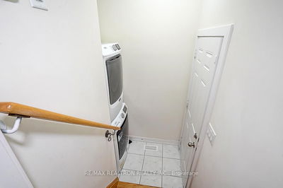 2656 Castlegate Crossing, Pickering - Duffin Heights image-0-3