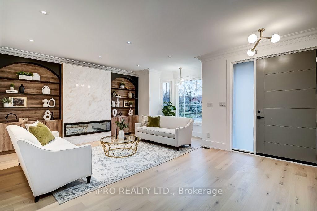 Detached House for sale at 73 Inniswood Drive, Toronto, Wexford-Maryvale, M1R 1E8 - MLS: E12134449