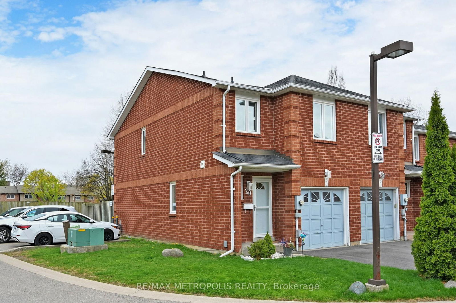 Townhouse for sale at 20-811 Wilson Road, Oshawa, Pinecrest, L1G 7Z5 - MLS: E12134453