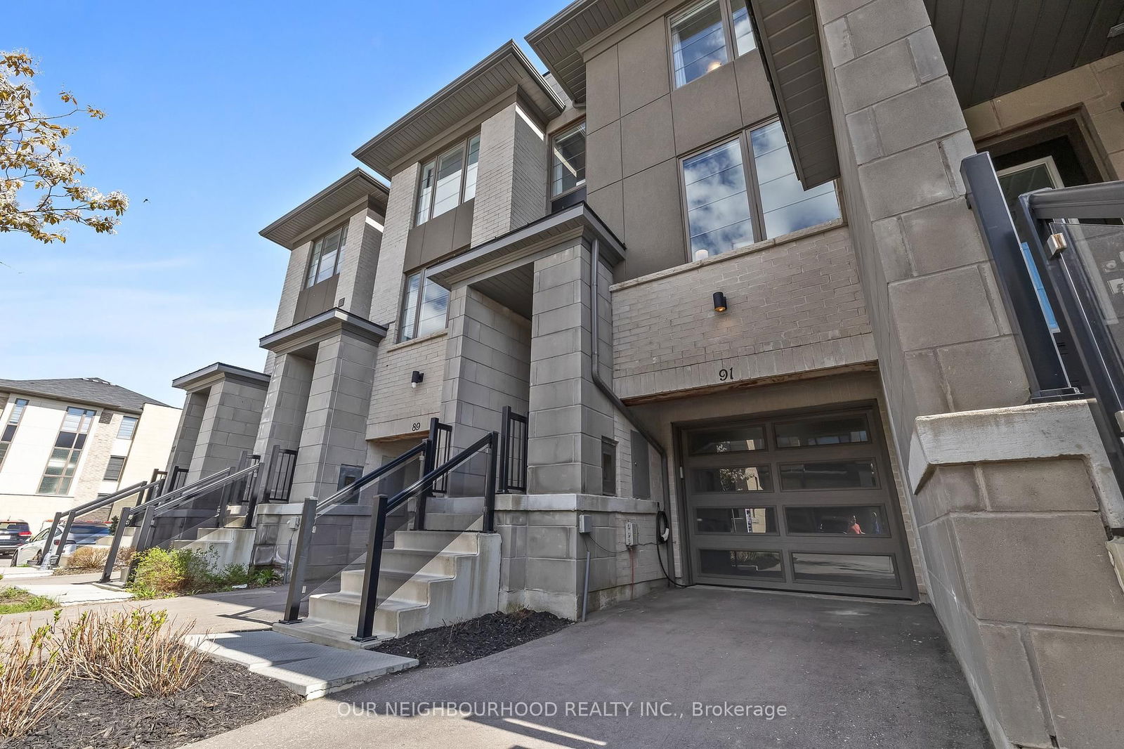 Townhouse sold at 91 Donald Fleming Way, Whitby, Pringle Creek, L1R 0N8 - MLS: E12134955