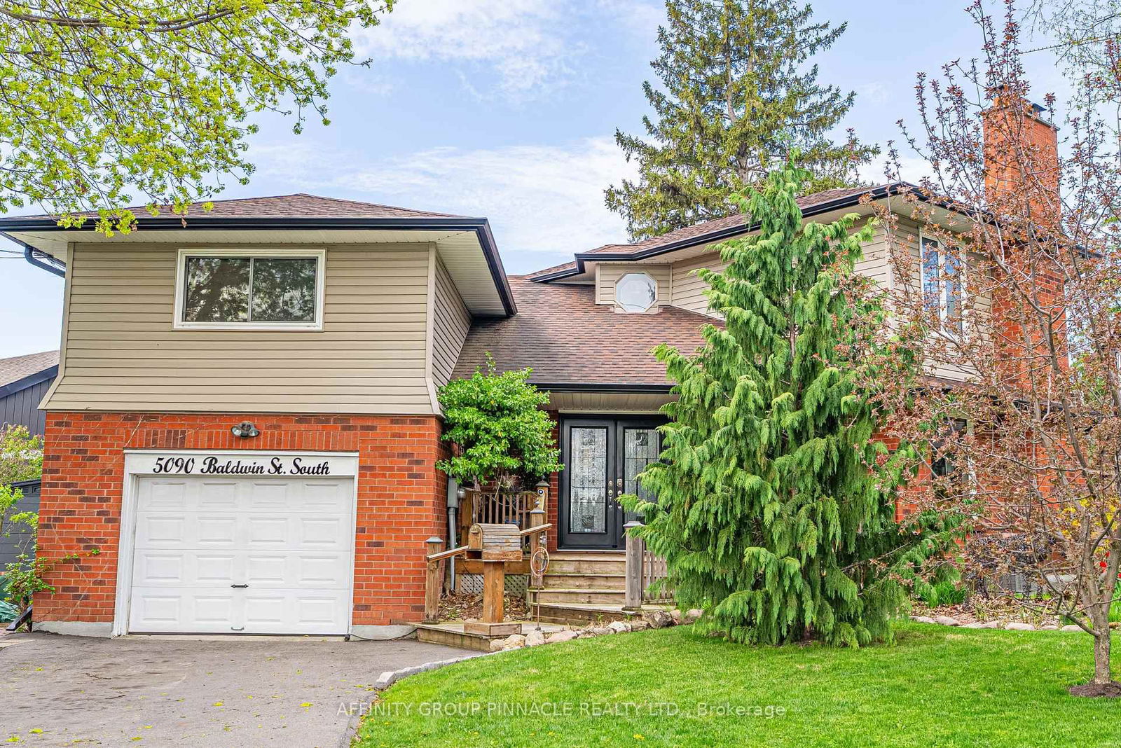 Property at 5090 Baldwin