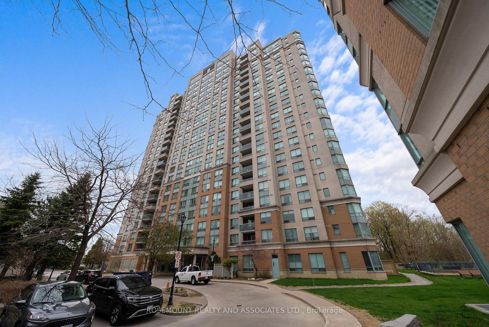 Listing Image 0