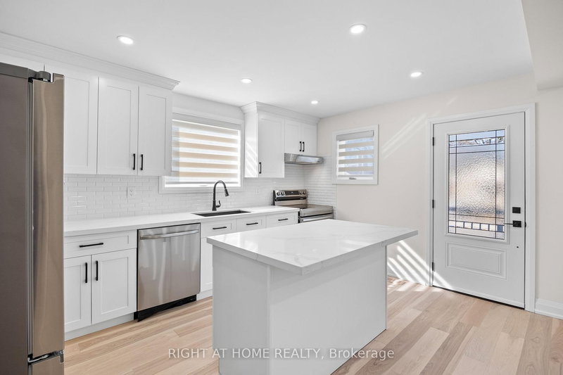 961 Victoria Park Ave, Toronto, M4B 2J4 | Image 3