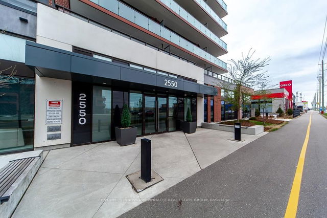1819 - 2550 Simcoe Street