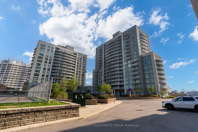 PH03 - 2150 Lawrence Avenue