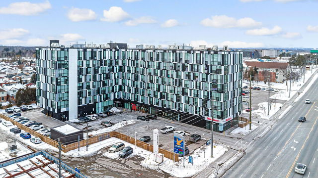 413 - 1900 Simcoe Street