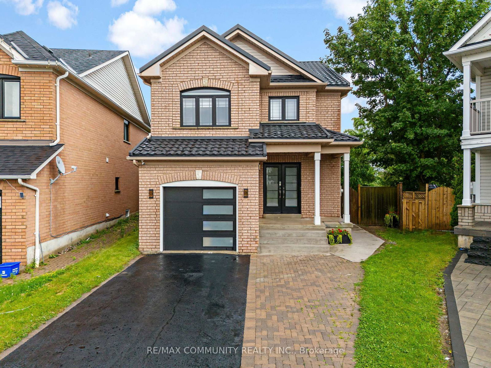 Detached House for sale at 45 Palomino Place, Whitby, Pringle Creek, L1R 2V5 - MLS: E12138035