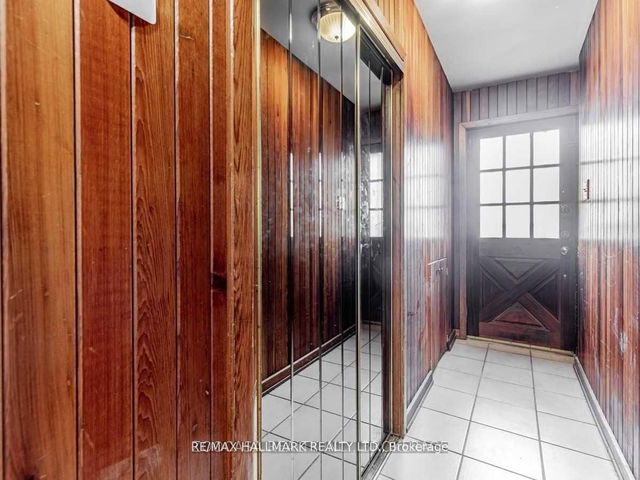 Upper - 901 Brimorton Drive
