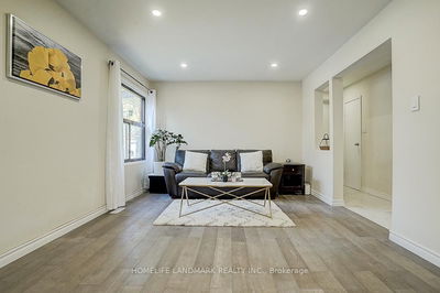49 Grenbeck Dr, Toronto - Milliken image-0-1