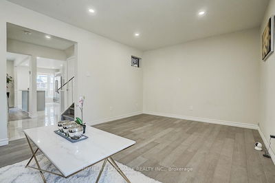49 Grenbeck Dr, Toronto - Milliken image-0-2