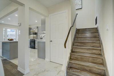 49 Grenbeck Dr, Toronto - Milliken image-0-4