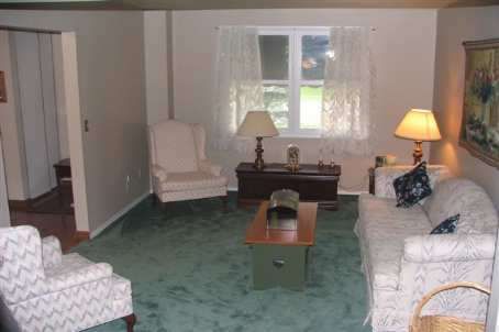 1405 Manitou Dr, Oshawa, L1G7R2 | Image 3