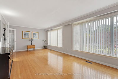 40 Conlins Rd, Toronto - Highland Creek image-0-2