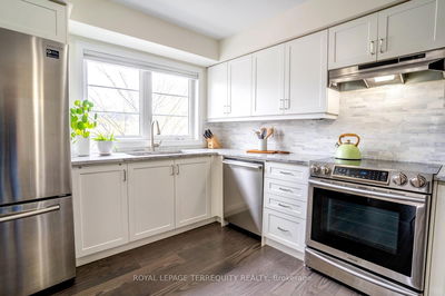 72 Fusilier Dr, Toronto - Clairlea-Birchmount image-0-2