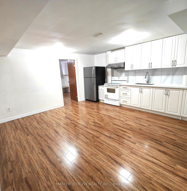 185 Simpson Avenue