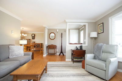 101 The Cove Rd, Clarington - Newcastle image-0-4
